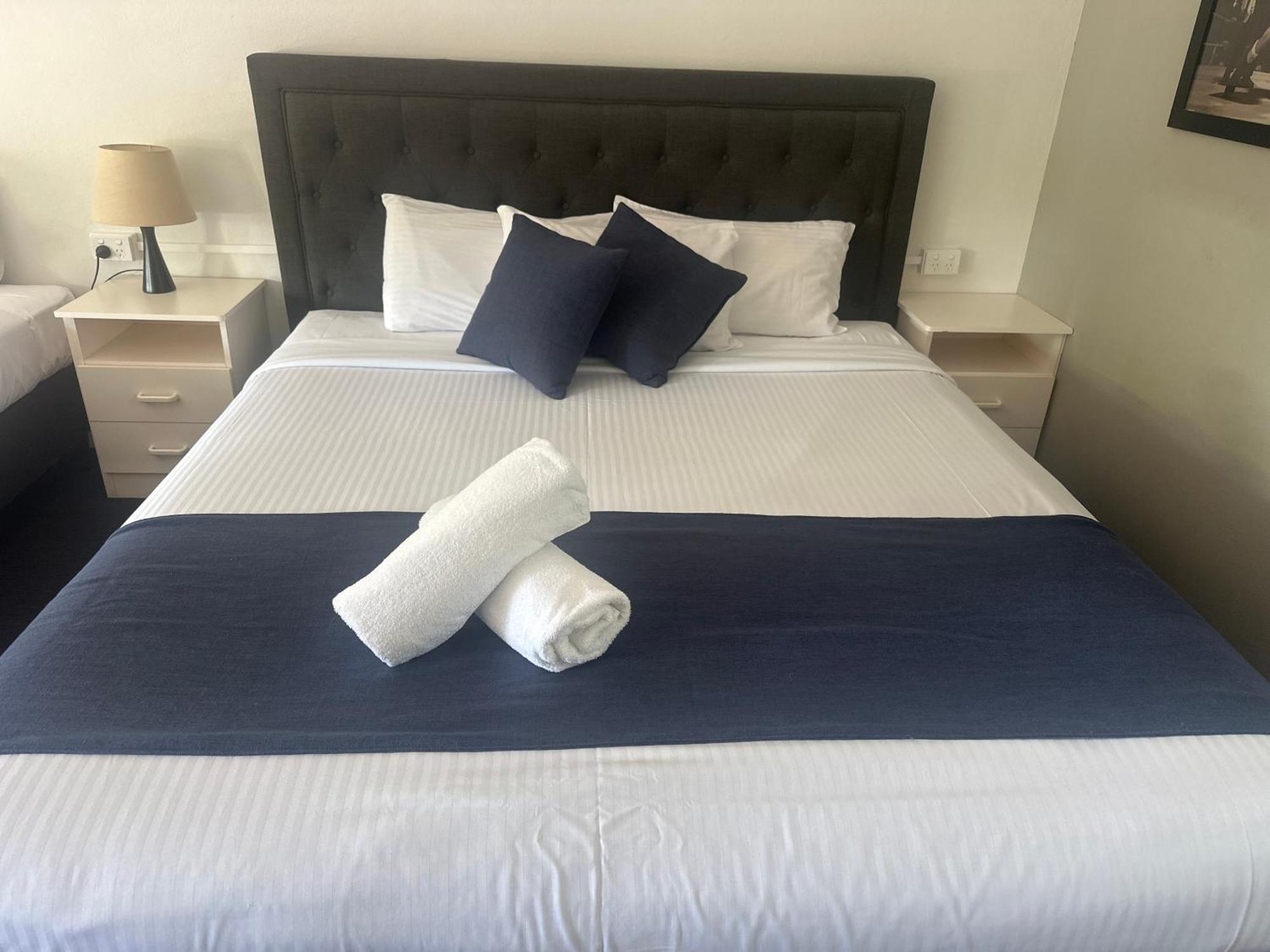 Memphis Motor Inn Parkes Kültér fotó
