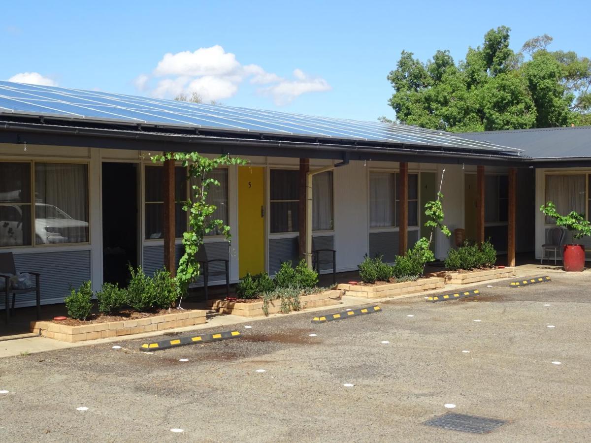 Memphis Motor Inn Parkes Kültér fotó